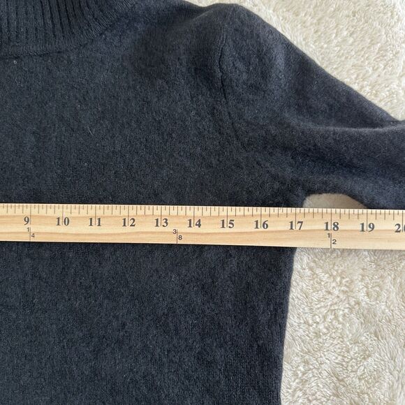 Isaac Mizrahi for Target 100% Cashmere Sweater Size L Black Turtleneck Y2K - Picture 6 of 8